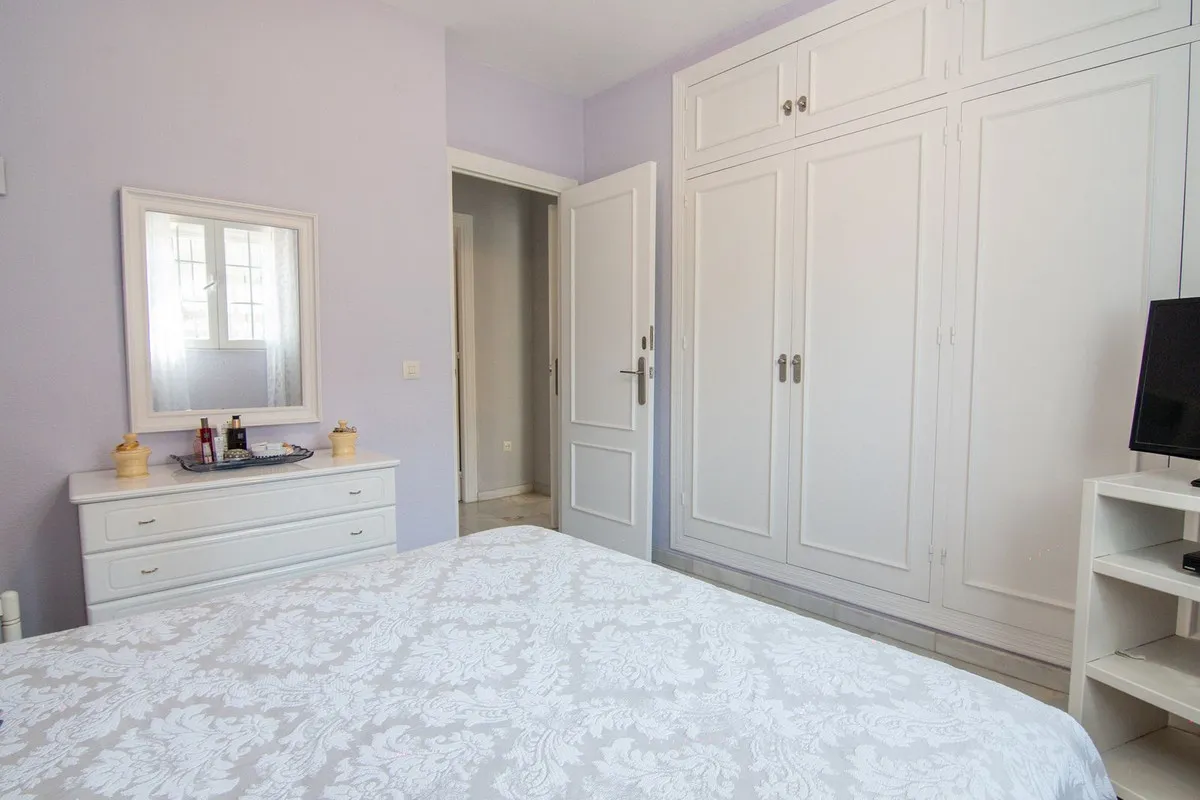 87f572f2-b842-4b46-8622-273615825f97