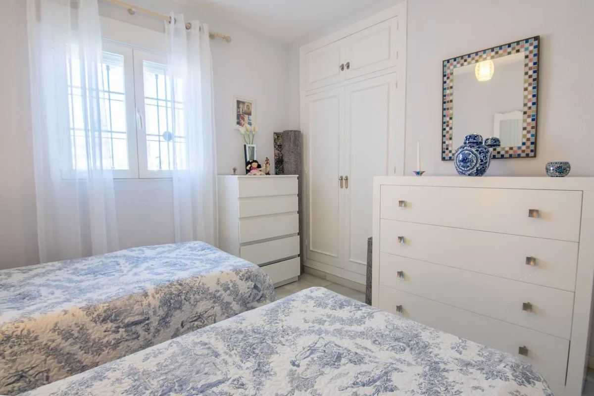 d977d053-0cd1-45a8-83d2-fd58e92c7268