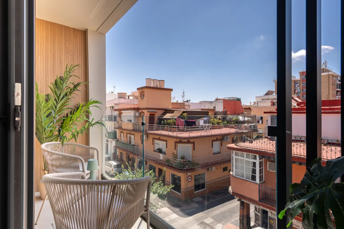 Modern 2-Bedroom Apartment with Balcony in Las Lagunas