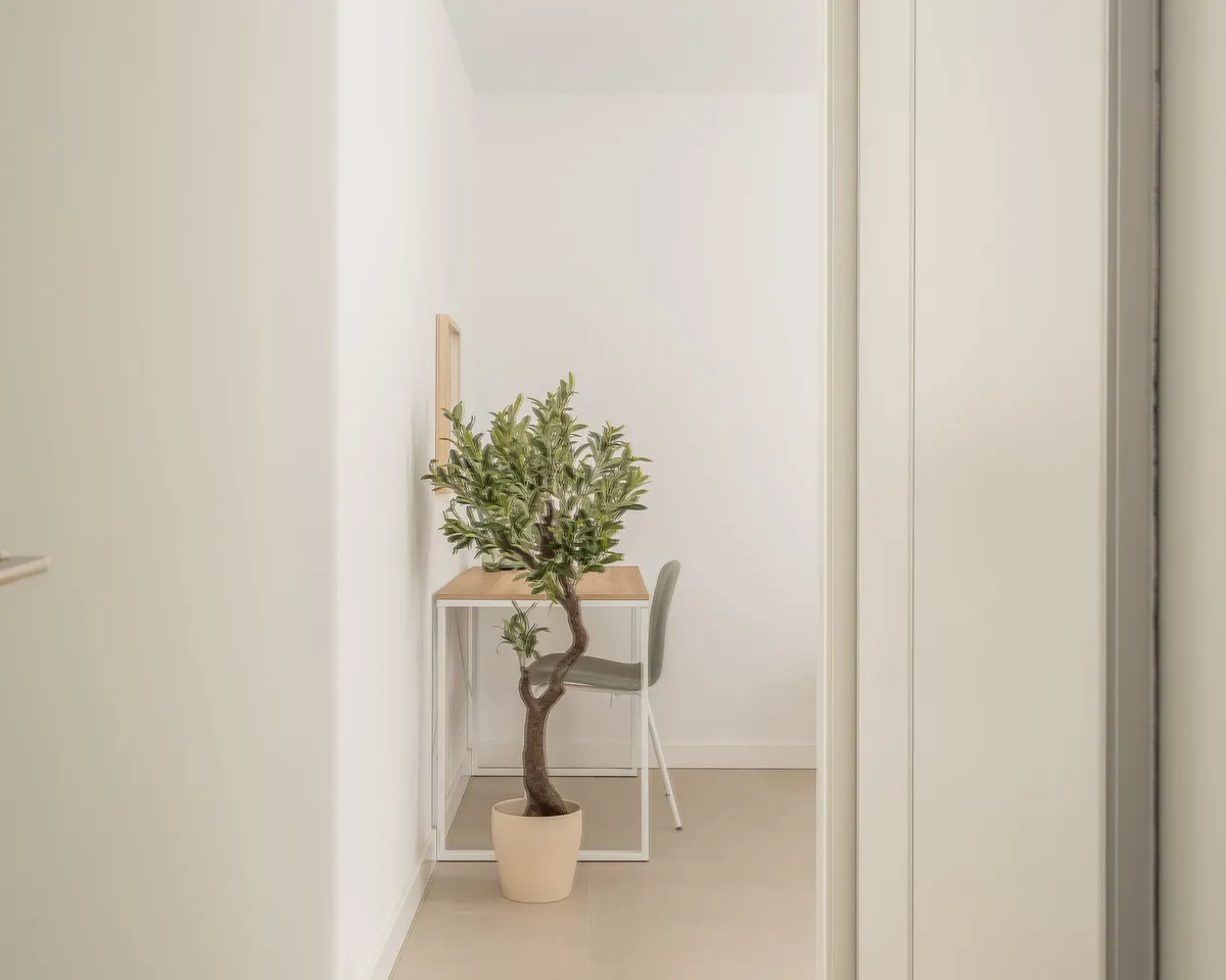 f9b25792-f8b0-453c-aa71-4ef57b9fa09c