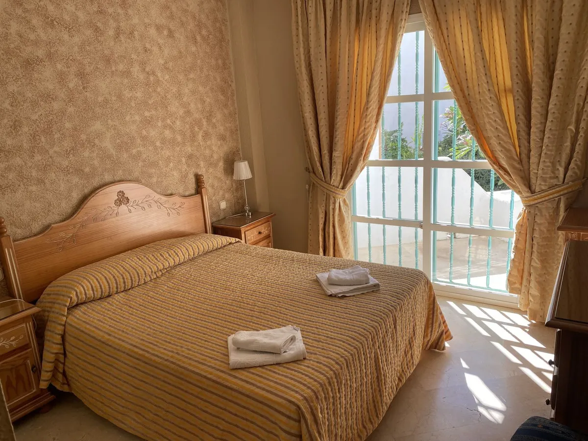 b90b9aba-2ca4-43df-a844-deb62f9b105a