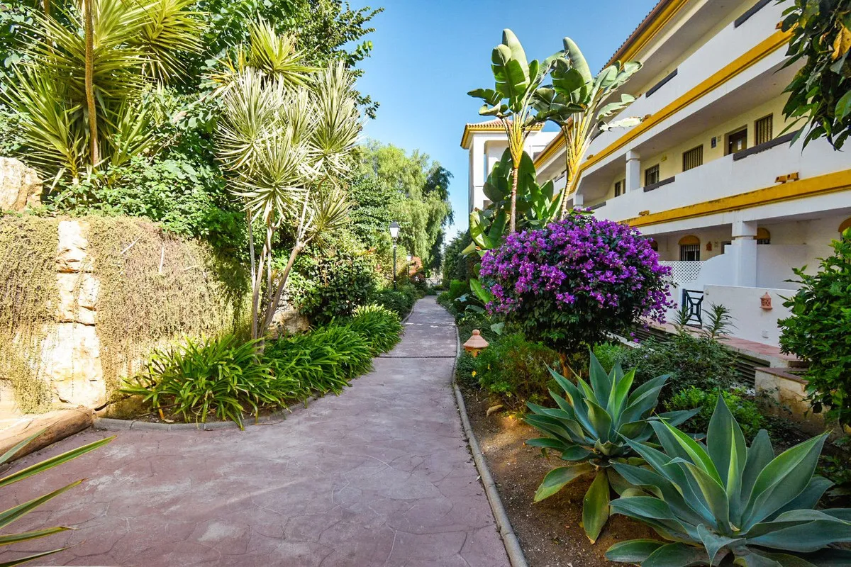 6f43558f-e354-4973-bbe5-a70d247bbb03