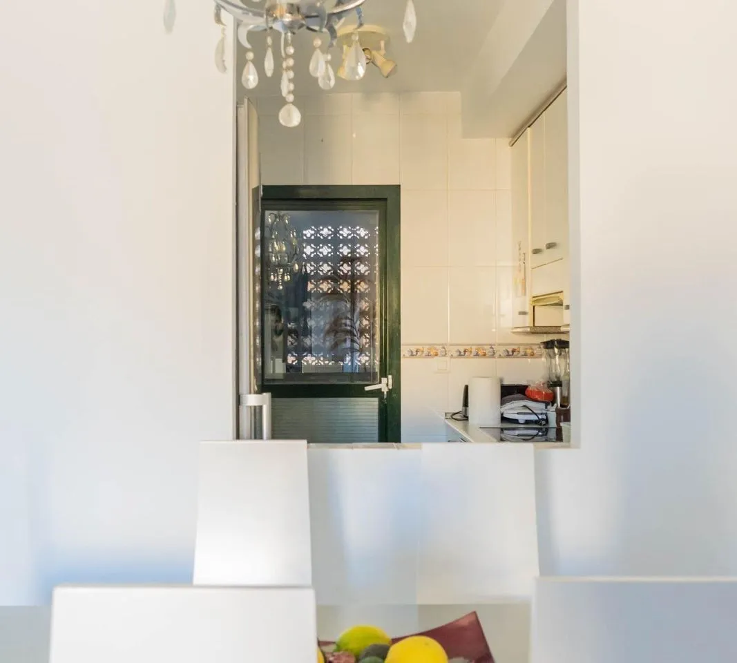 169d0f7c-4403-48c7-9660-c9d3d089cadf