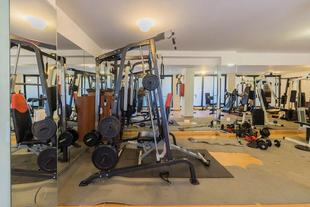 dbce27a9-8d31-4305-9a87-125b0c0962fd