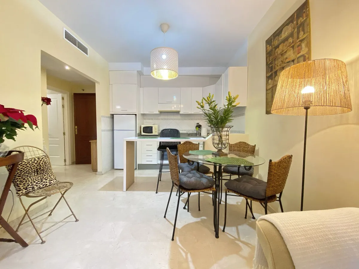 1b8d89b9-65e0-426e-a724-d66c0a10a111