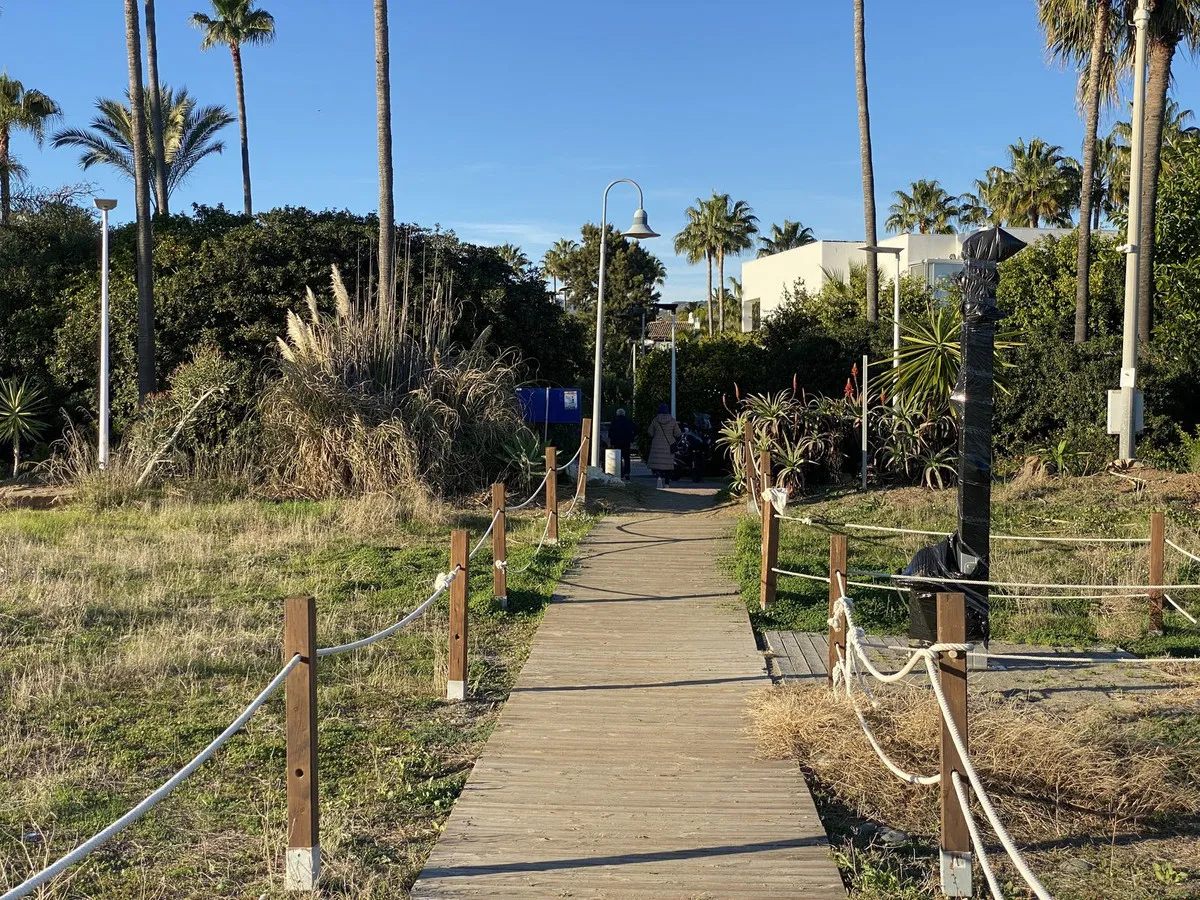 38fdd96a-3ca2-42c5-8dea-77f47d1cb858