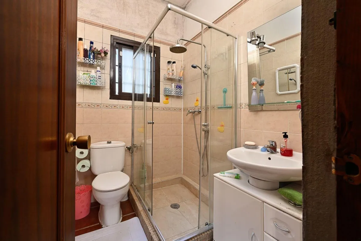 ce6b04d0-f570-4d80-990a-528405a677c1