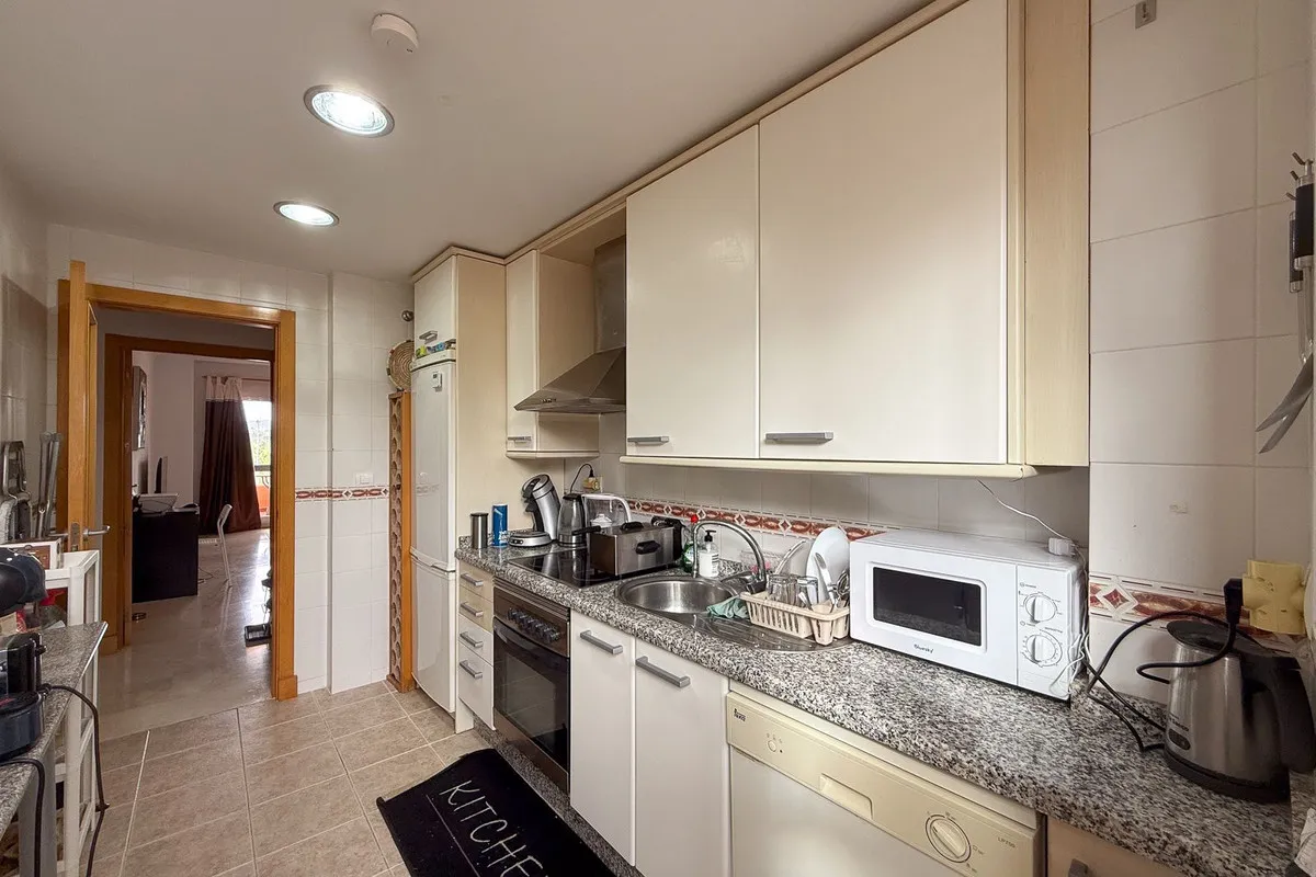 feb293b5-ec14-4122-92fa-3f23d7640d9b