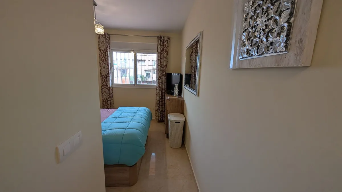 537bd85f-d3c8-4606-abf2-c923787d2a8f