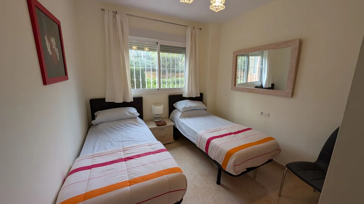 53cb0984-9767-4ea0-8acc-b0f1dd059ac1