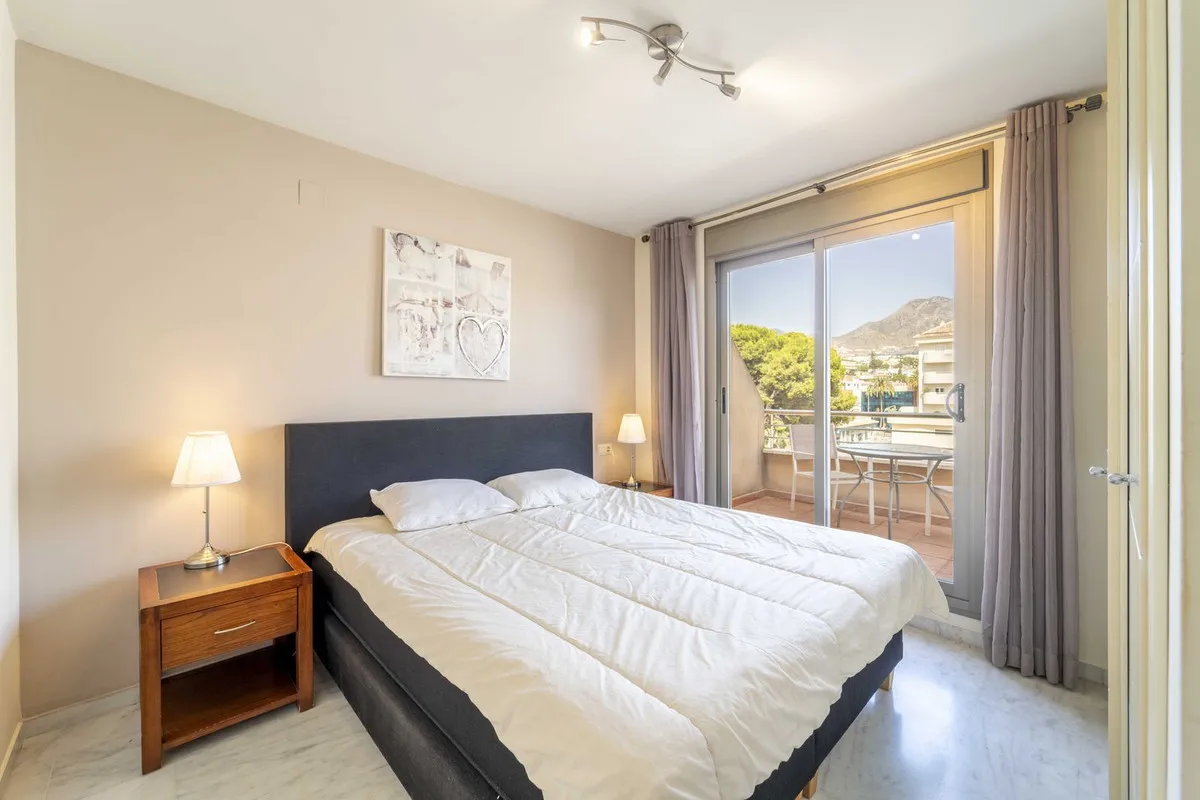 341cd068-5bcc-46e3-a00c-9c5322e1528e