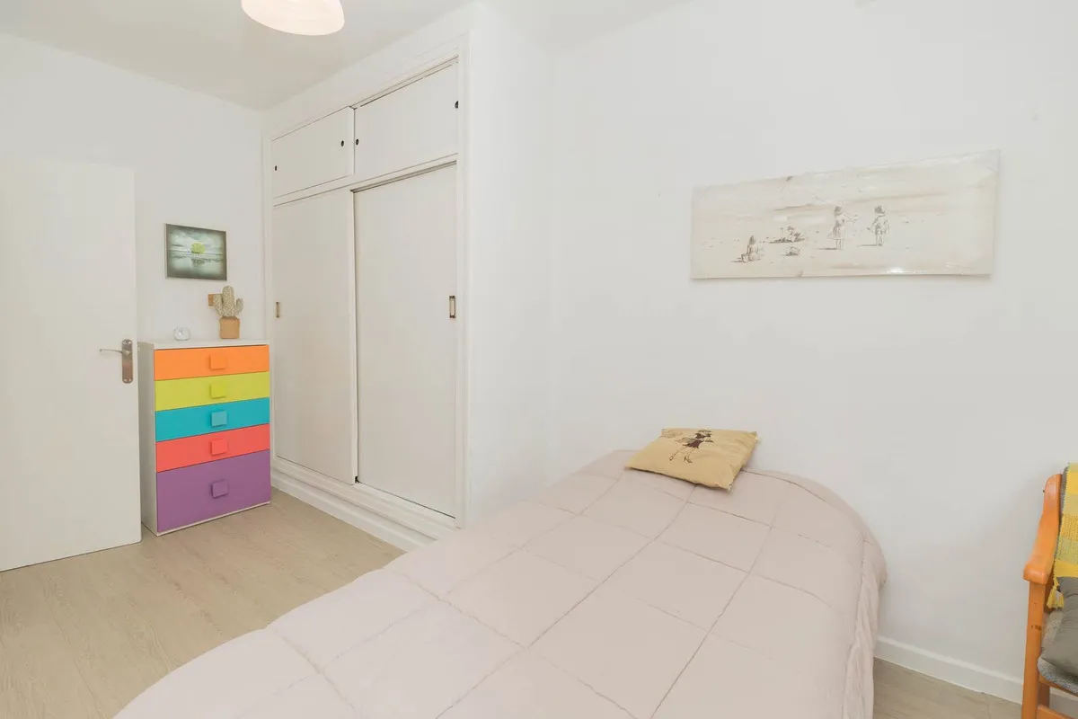 656a6f6d-9753-4157-b051-89d846f339ce