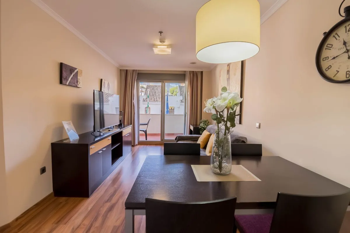 Profitable Beachside Apartment in Arcosur Principe, Benalmádena