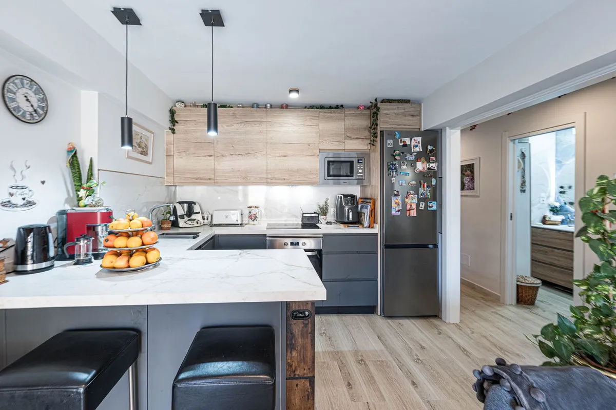 90e527c8-d49d-4bc6-b09b-d2af8fdd16da