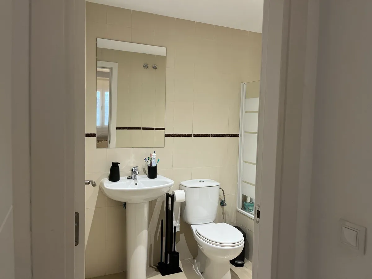 c4629884-e68c-4db4-9fe3-3e84da3afa87