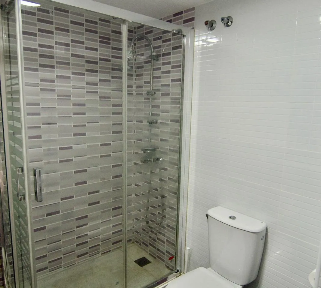 c6413e5b-2f42-499e-a380-4507e192830b