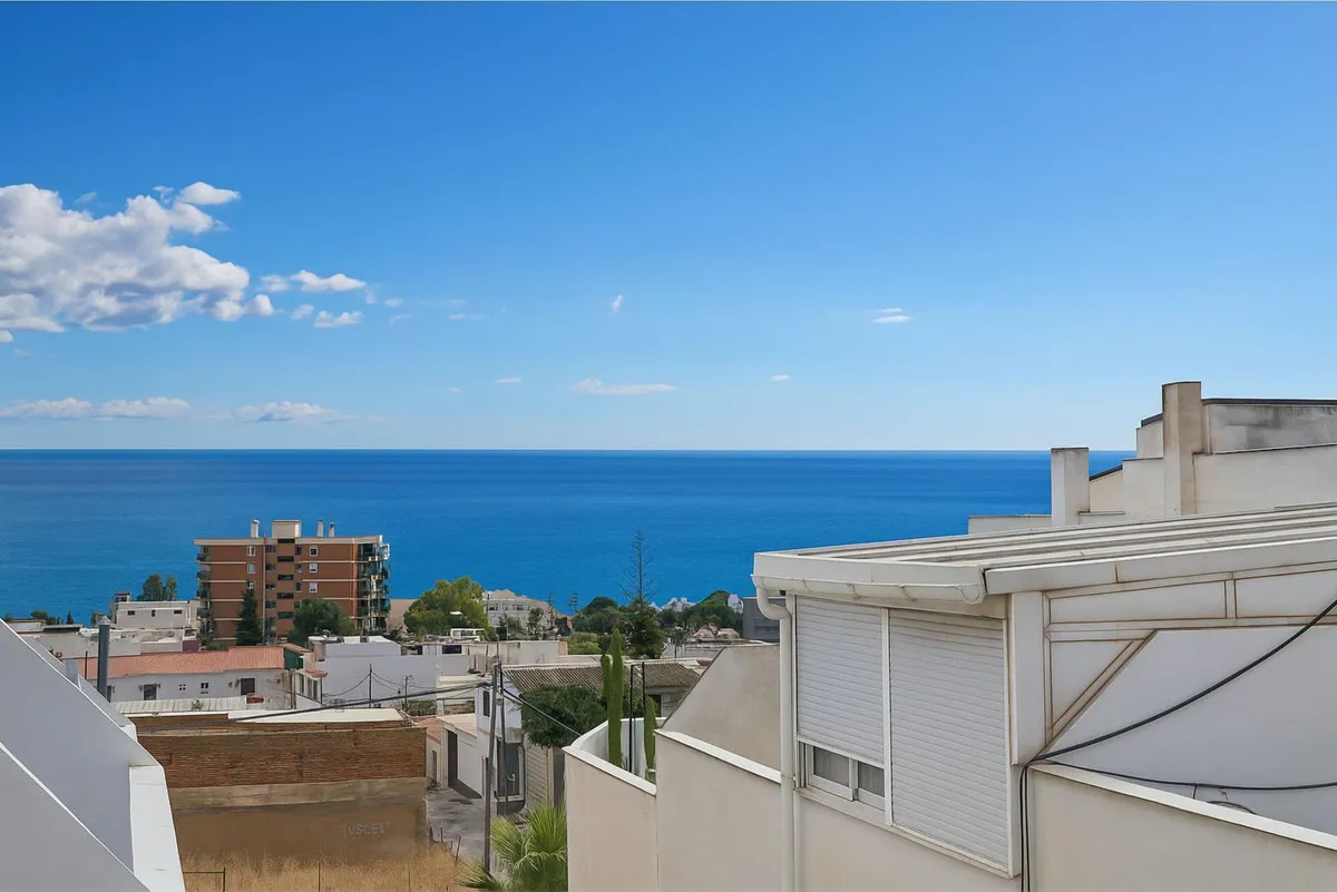 Charming Semi-Detached House in El Pinillo Norte, Torremolinos
