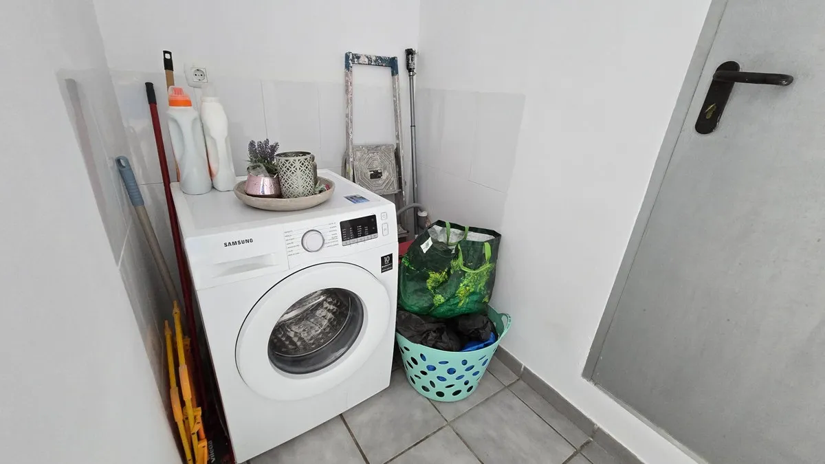 e22c4342-2fe1-44ac-a5e7-4979ff688b2a