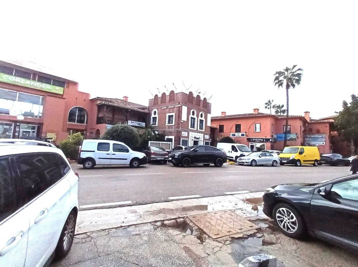 c78763de-e056-484b-b5e7-7ad1ae94160e