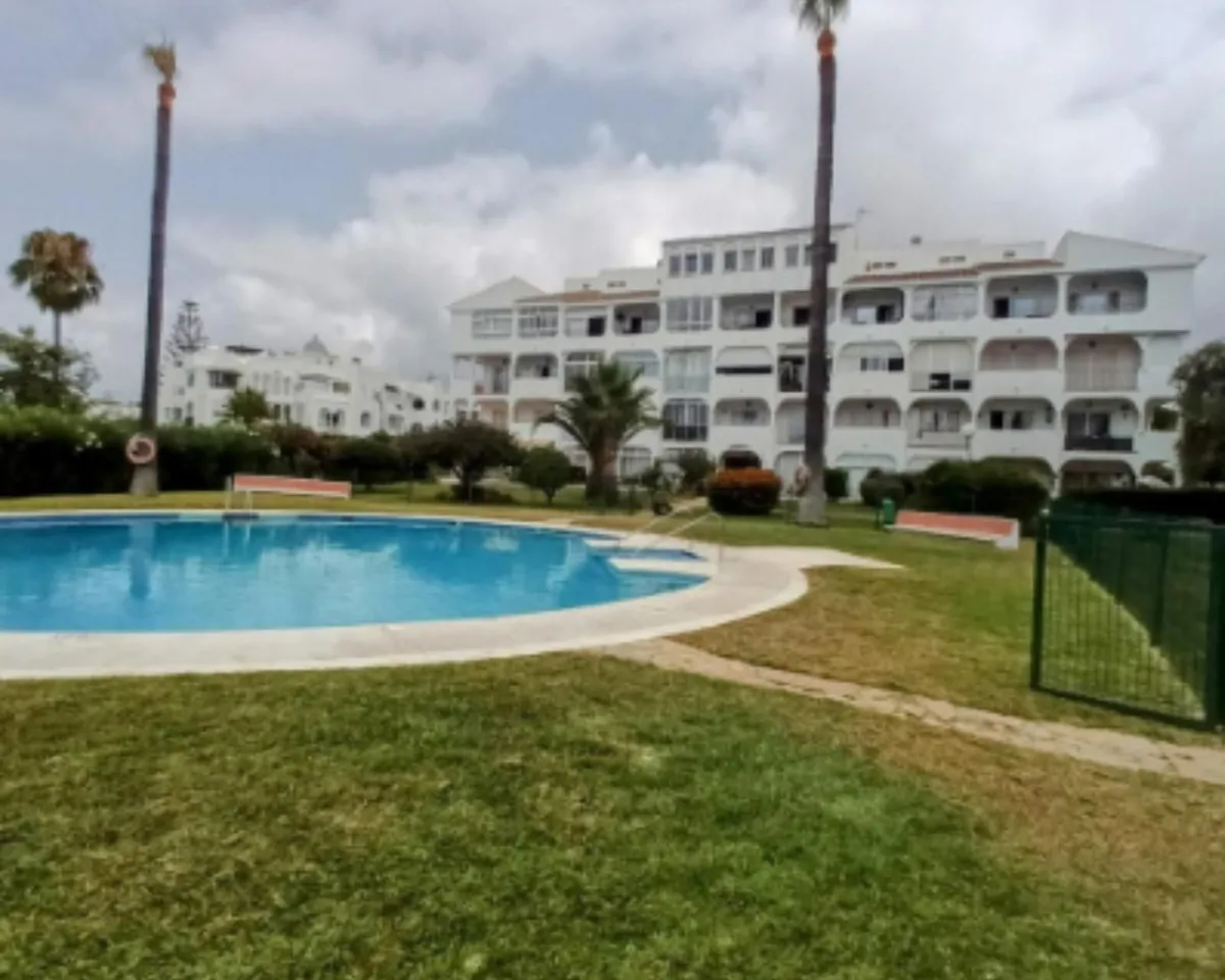 fb150e0b-4f69-46ff-a856-0d19727cba14