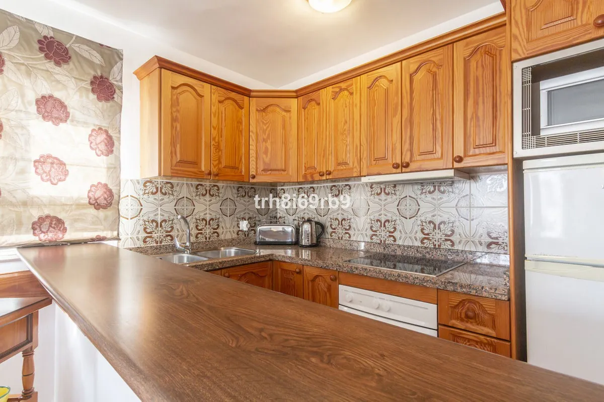 7cc9e973-ce9c-47e5-b77d-265c535d2837