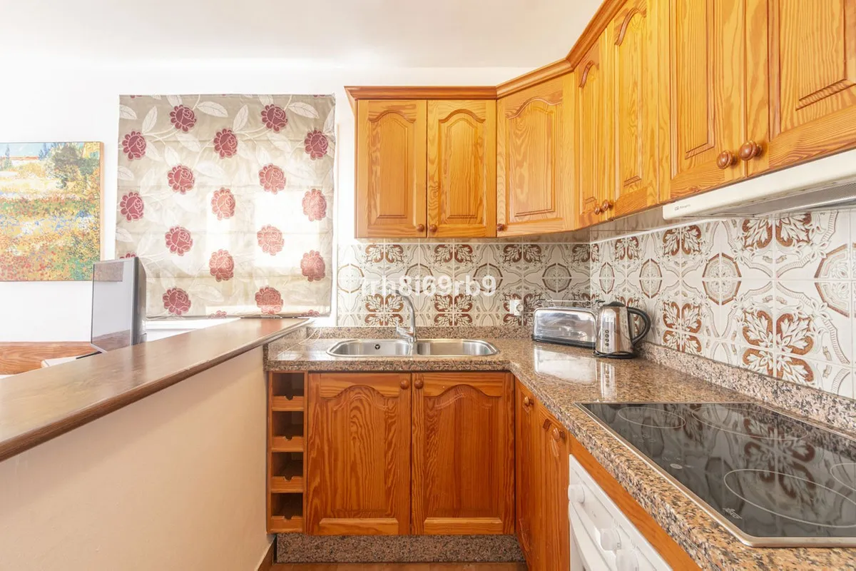 b251fccb-6c07-4c7a-baab-87cb74759679