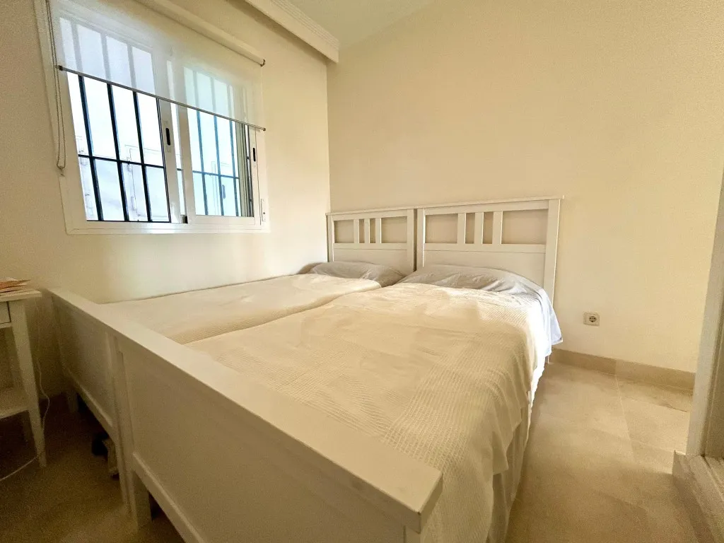 e852b9f1-5bf8-4f99-a2b6-e39f5db605cd