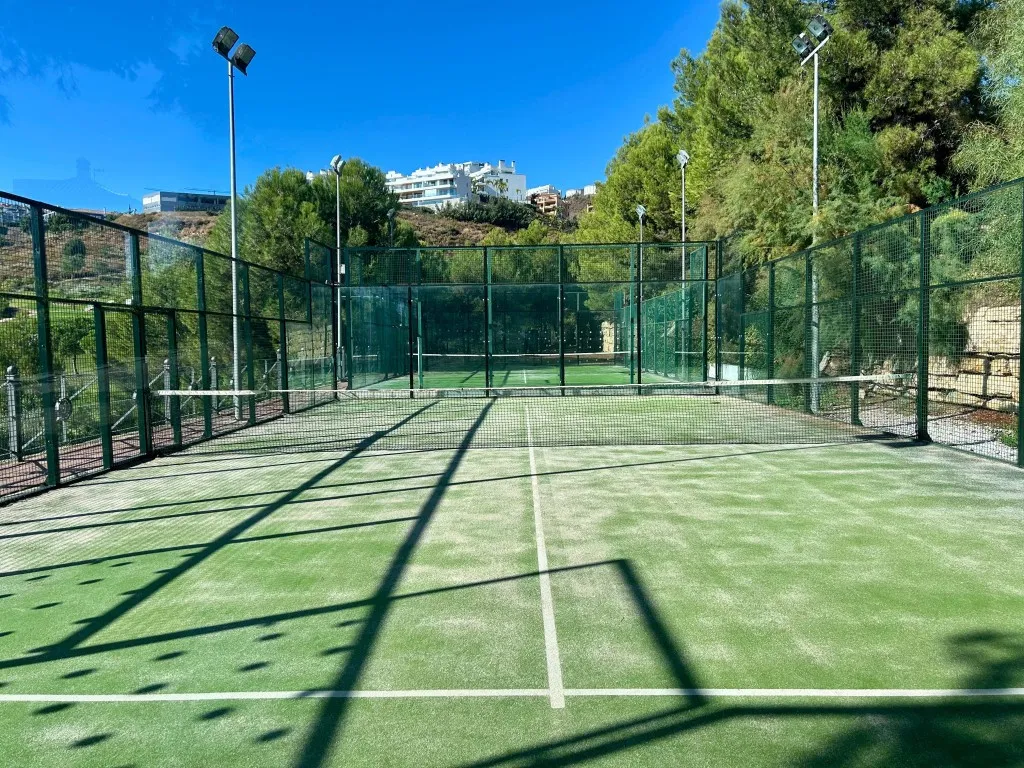 ea0a182f-799b-47cc-9018-eb070852cd24