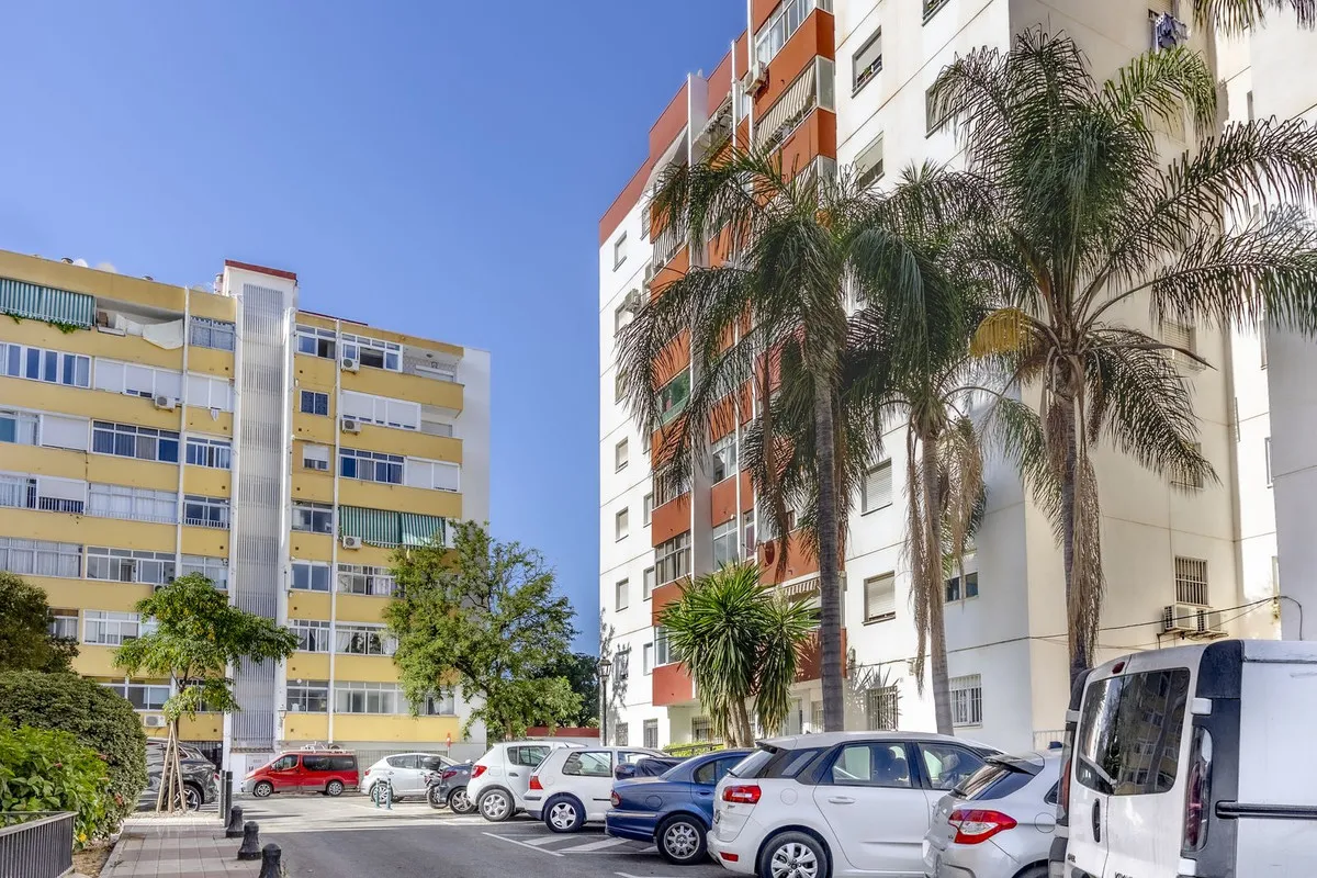 8acf53ec-69f4-4ca3-945d-576a76870e77