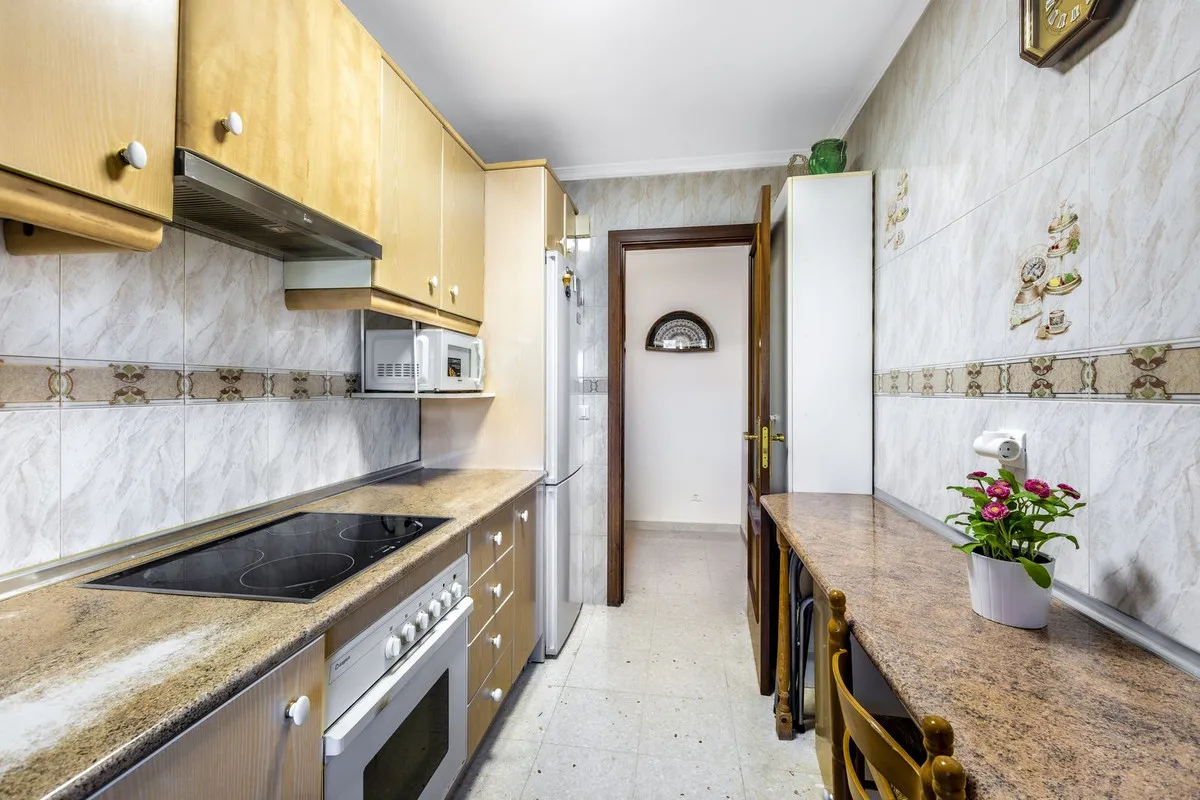 95f9f20b-26bb-46d1-8064-ff96e2b50fa2