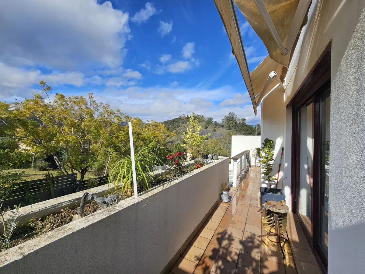 02251feb-31d1-41cf-8292-ca6ac892f0a9