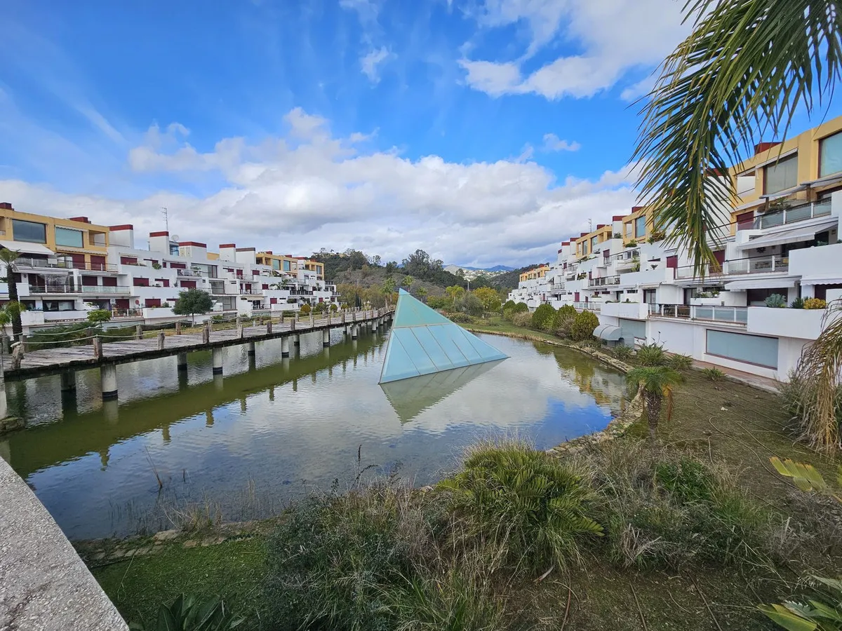 31e8c4cc-3fbb-478c-b5b5-1a1ff4b757cf