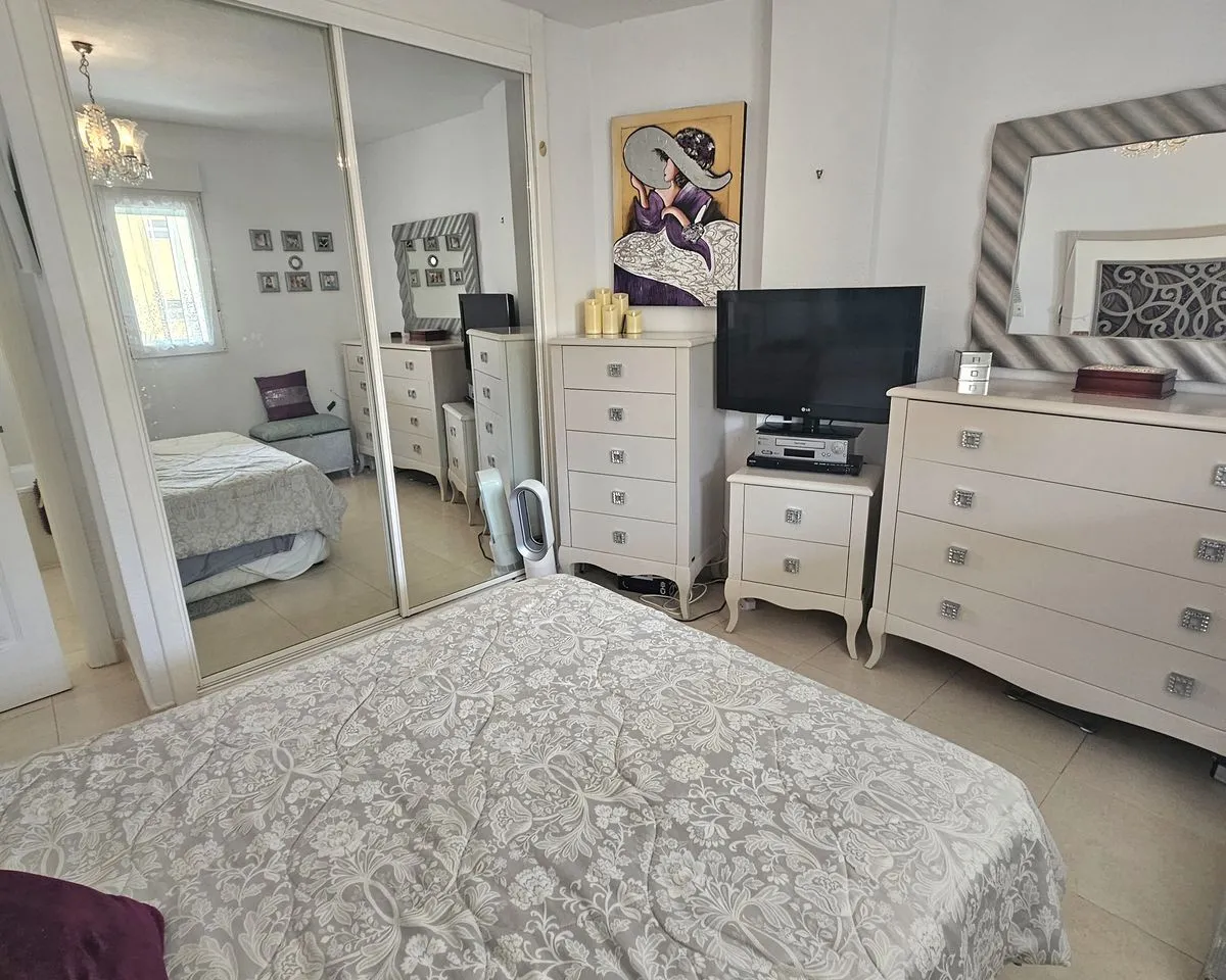 4b4da0bd-3f26-49ad-b64f-eec82bda1572