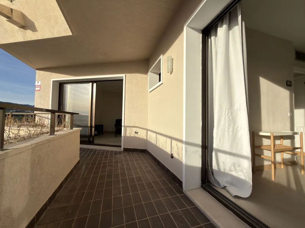 4bc7eb74-9496-4e7d-a8dc-007e4b2fcc86