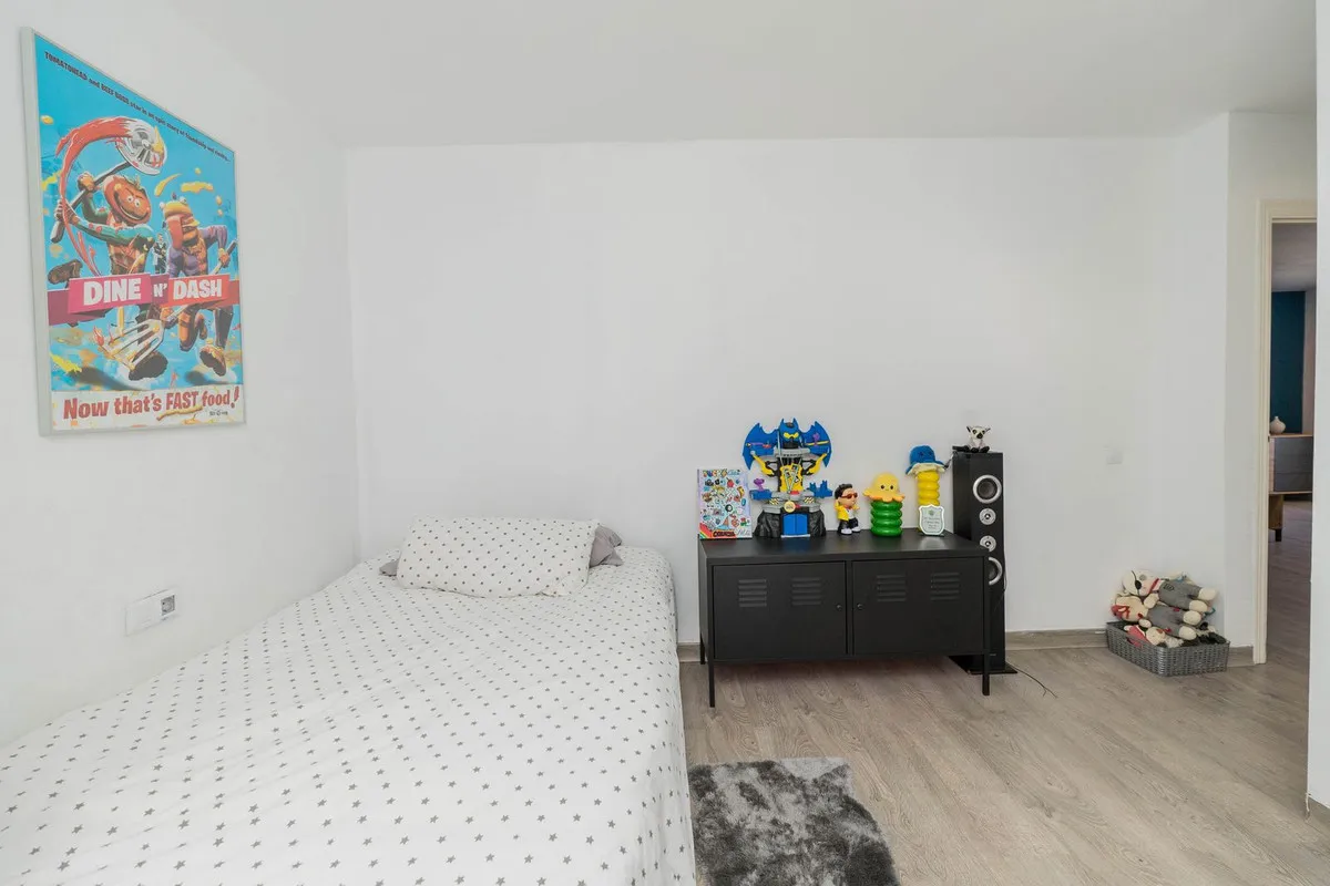 3e675980-fa61-495b-9b0a-f07dbef327e4