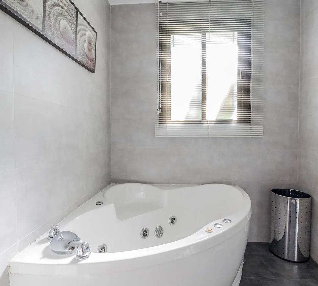 57c28a1a-cb8f-429c-b0b9-228f2f16ef5e