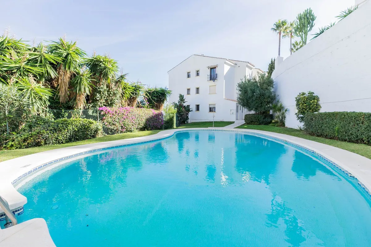 b02658e1-8159-4306-a16a-9c5d99a8e938