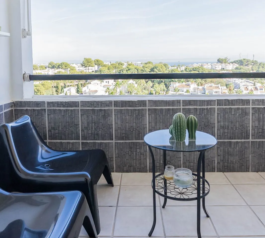 b95eab2c-cb5a-4fe6-9039-7d286641d5fd