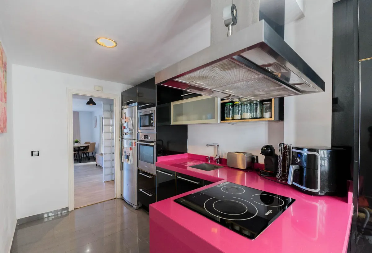 eaf4c8a1-0677-4d05-a80d-7936befa20a4