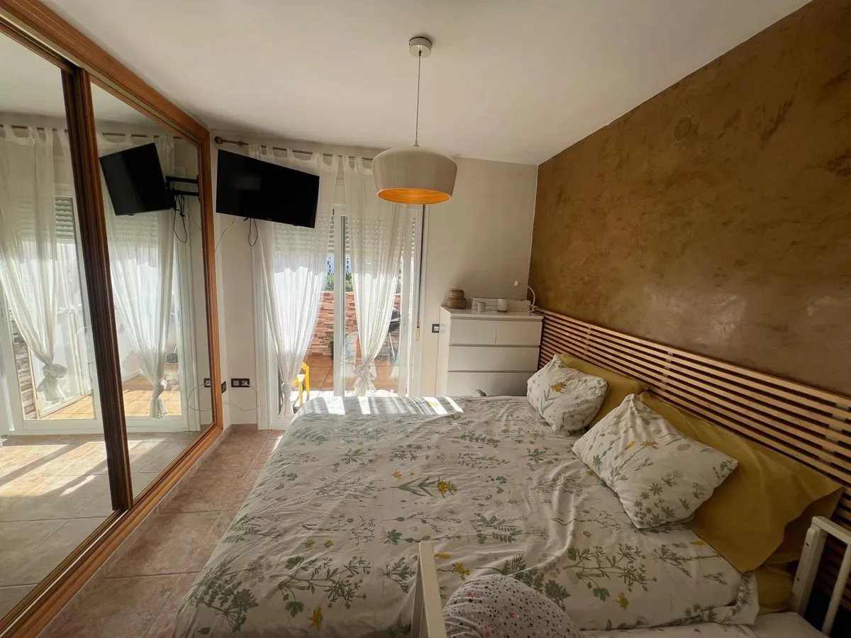 42b90c87-6b03-4e15-821f-9c4d8cea799c