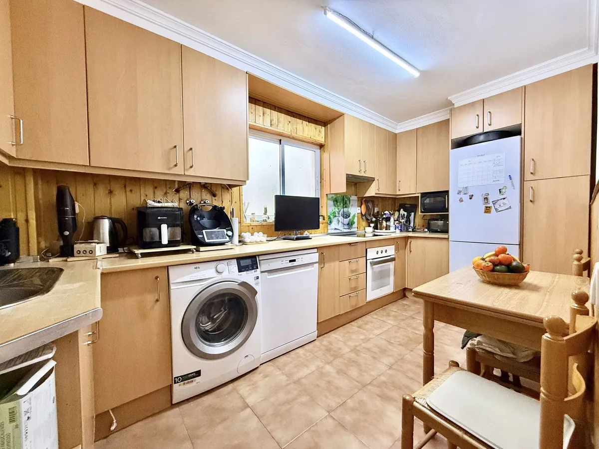 65b90bf3-4354-4050-b5b9-1d4e0585bb1f