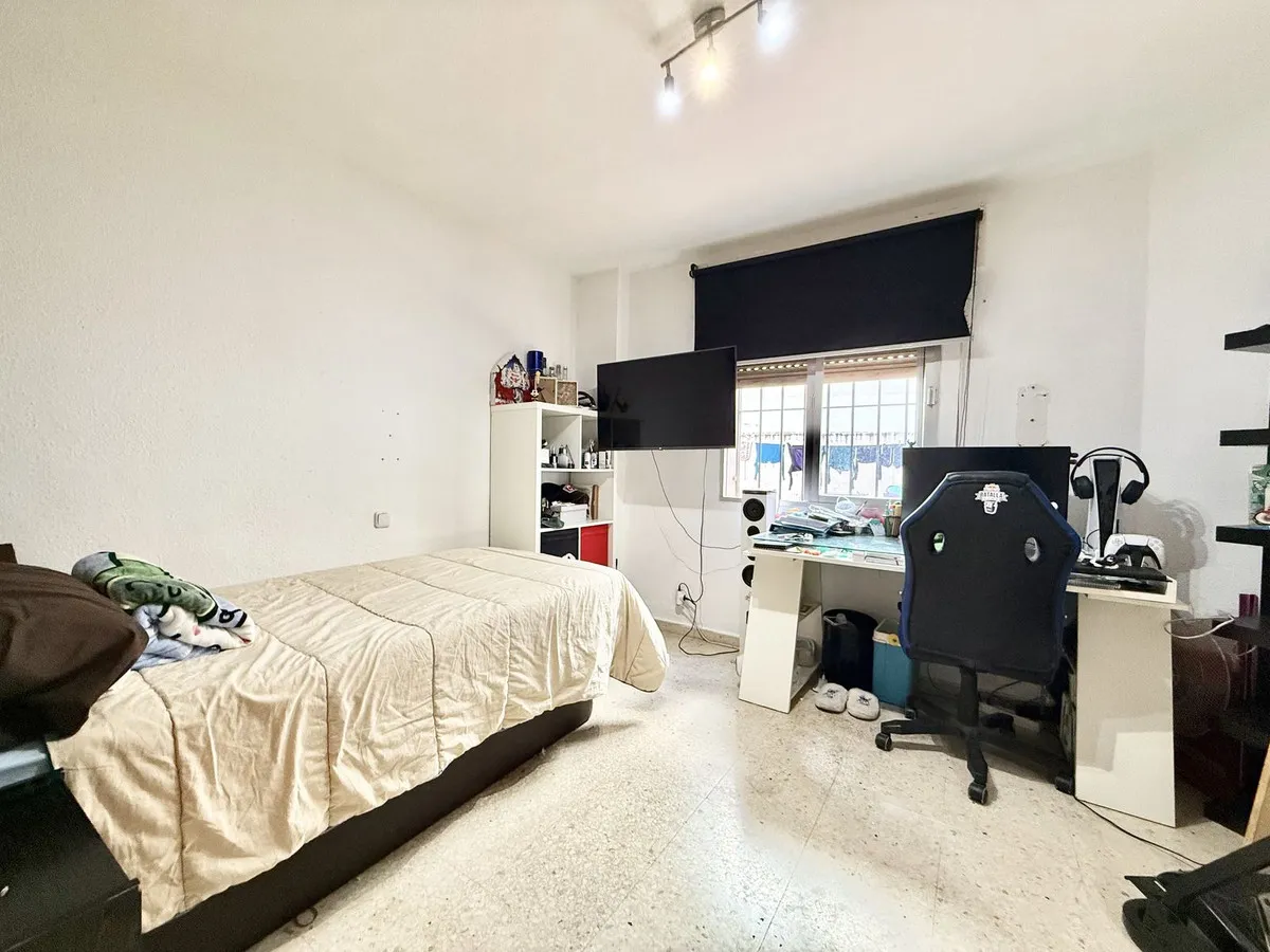 82b89509-bc04-4e77-a58a-e8060220624e