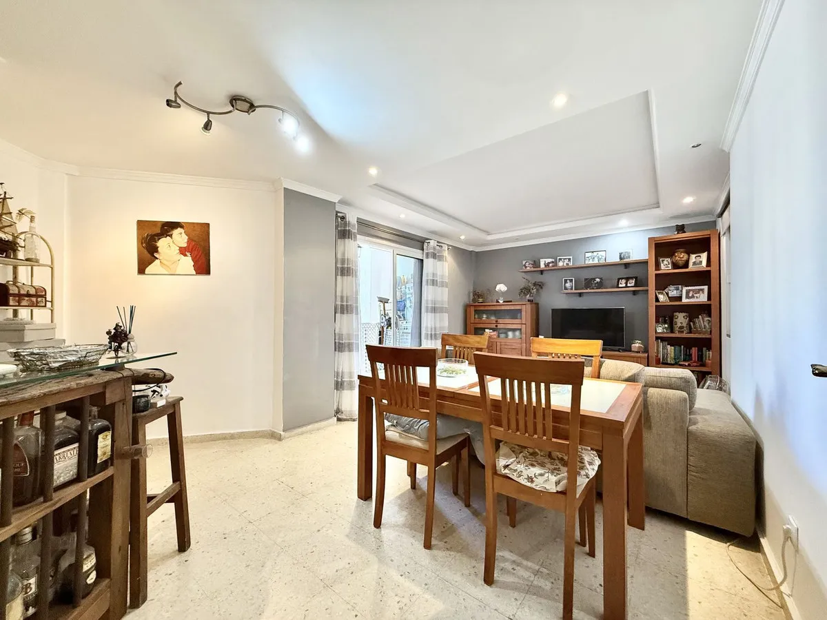 aa9a8dce-bdfe-4af8-bb7c-33a082bf8065