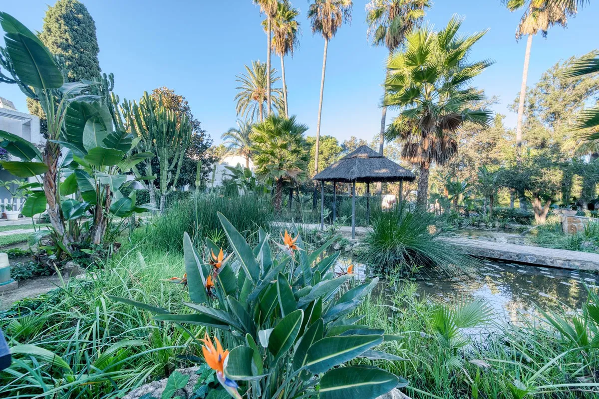 7b52c8fc-ff32-4ebd-b860-d5abea25d3c4