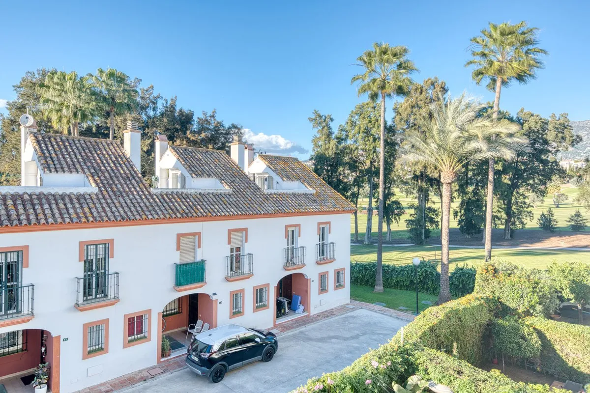 c6fbbc52-3487-4acb-a65e-191273a7b5f9