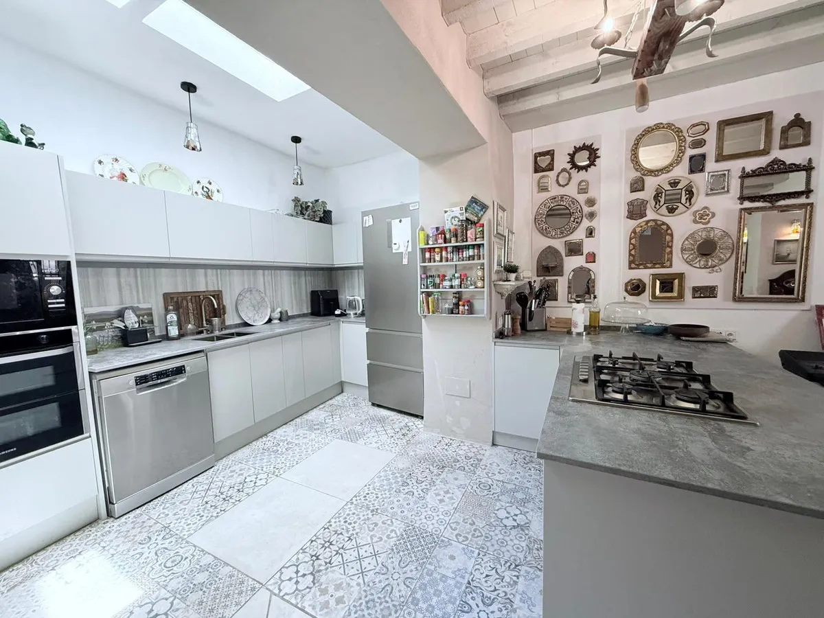 44027c5f-3a81-4cda-88ce-7bdd67f40305