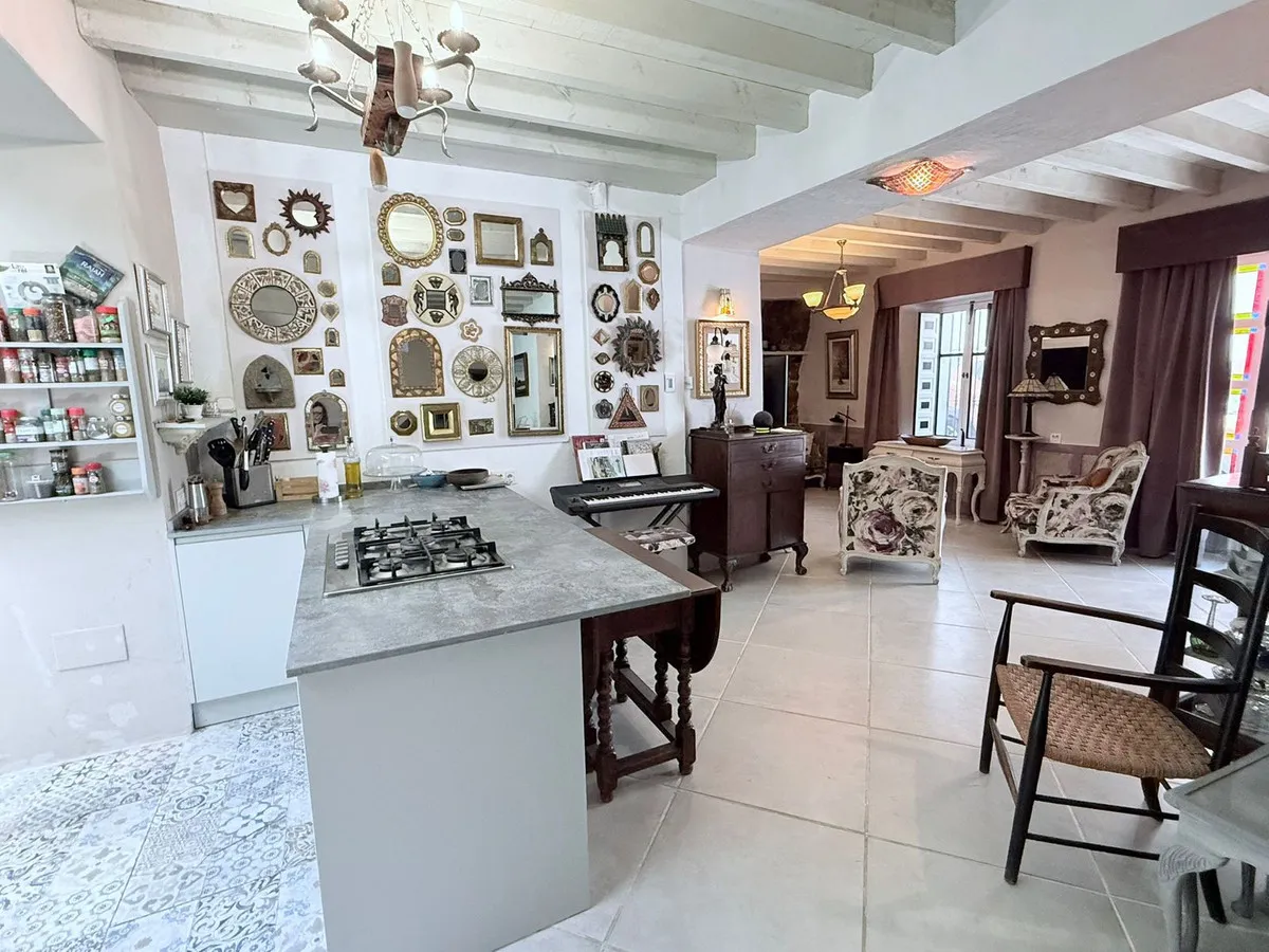 c3ff26ce-af0f-48df-b076-e75e27dbeb12