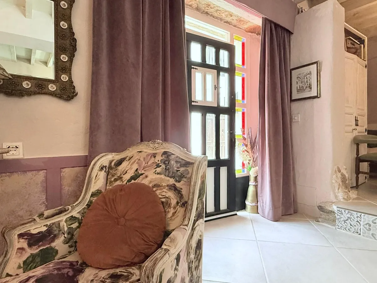 d7d6700d-5acd-41a4-889e-d632271d58e9