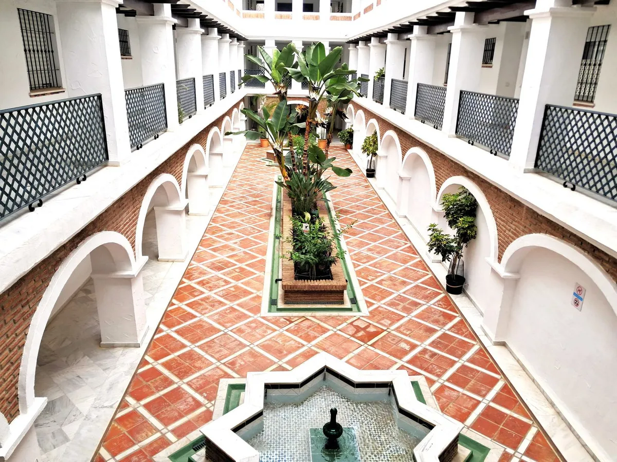 8fe74b02-0106-4851-8b8f-4356ce9fac71