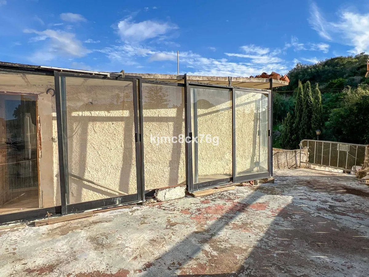 cad5ff9d-fd2d-48fa-9fbe-33331cc712e3